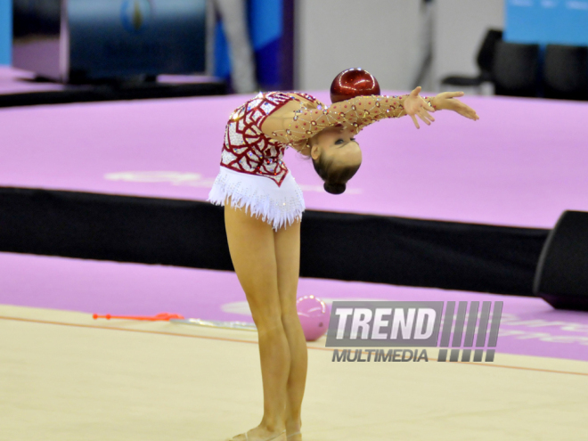 Avropa Oyunlarında bədii gimnastika üzrə topla hərəkətlər. Bakı, Azərbaycan, 21 iyun 2015